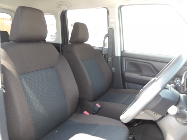 【オリックス認定中古車】展示車は全車修復歴なし！第三者機関の検査を実施しており、1台毎に車両認定書を発行しております。