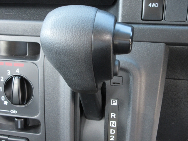 �V�t�g�m�u�̓X�����Ȃ��A���ꂢ�ȏ�Ԃł��B�����G�镔�������ꂢ���Ƒ�؂ɏ���Ă������Ƃ��킩��܂���B