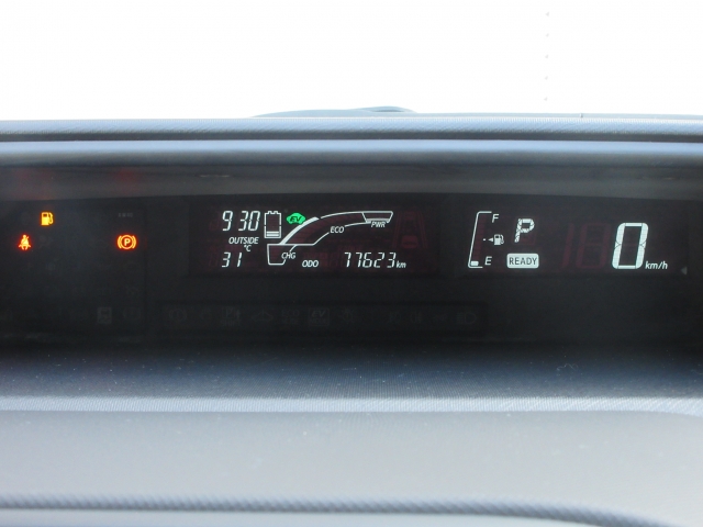 �V���v���Ō��₷���f�U�C���̃��[�^�[�p�l���ł��B�Ԃ̏�񂪕\�������厖�ȏꏊ�����炱�����₷������؂ł��ˁB