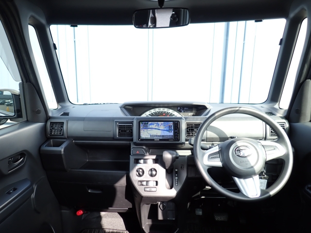 �C���p�l�摜�ɂȂ�܂��B�ԓ��͐��Ǝ҂ɂĎ����N���[�j���O�{�H�ς݂Ȃ̂ŁA��ϐ����ł��B