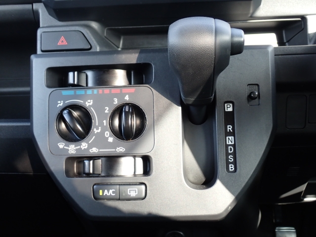 �V�t�g�ƃG�A�R���ł��B�_�C�������̃}�j���A���G�A�R���ɂȂ�܂��B�V���v���Ŏg���₷���I