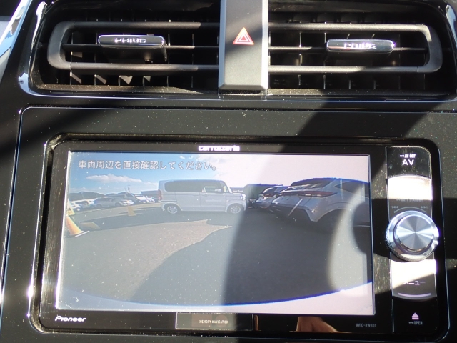 �o�b�N�J�����������Ă���܂��B���Ԏ��ɑ�ϖ��ɗ����܂�������Ԃ����ȕ��ɂ��֗��@�\�ł���