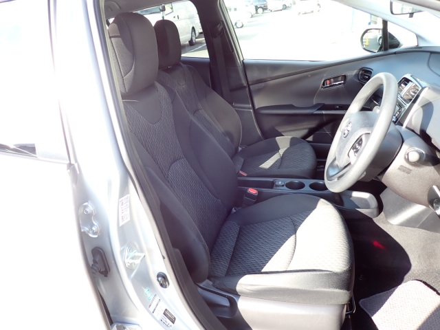 �t�����g�V�[�g�A��ԗǍD�ň��S�ł��B�傫�ȉ�����Ȃ����S�ł�