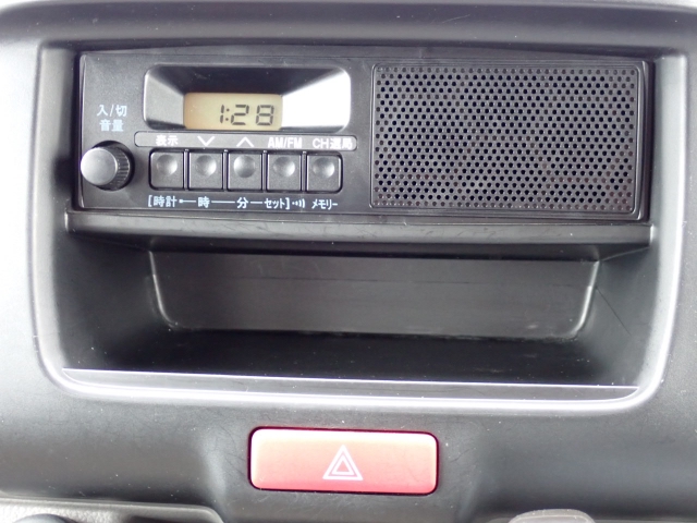 ���W�I���t���Ă܂��B