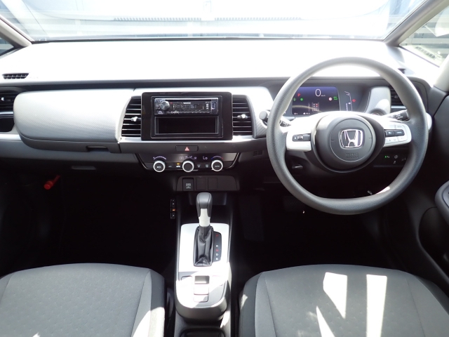 �C���p�l�摜�ɂȂ�܂��B�ԓ��͐��Ǝ҂ɂĎ����N���[�j���O�{�H�ς݂Ȃ̂ŁA��ϐ����ł��B