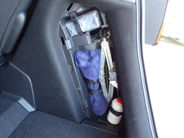 �p���N�C���L�b�g���t���Ă܂�.