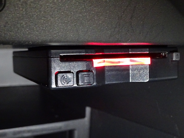 ETC���ڂł��B�L�����H�̗������Œ�Ԃ��鎖�Ȃ��X���[�Y�ɒʉ߂ł��܂��B