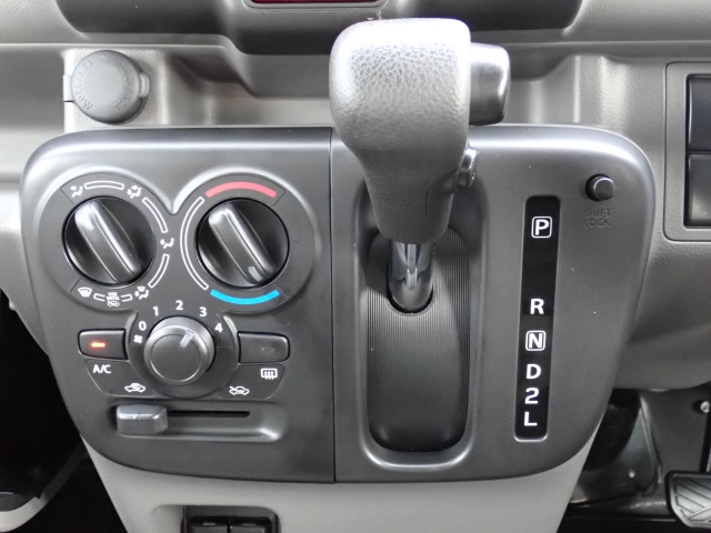 �V�t�g�ƃG�A�R���ł��B�_�C�������̃}�j���A���G�A�R���ɂȂ�܂��B�V���v���Ŏg���₷���I