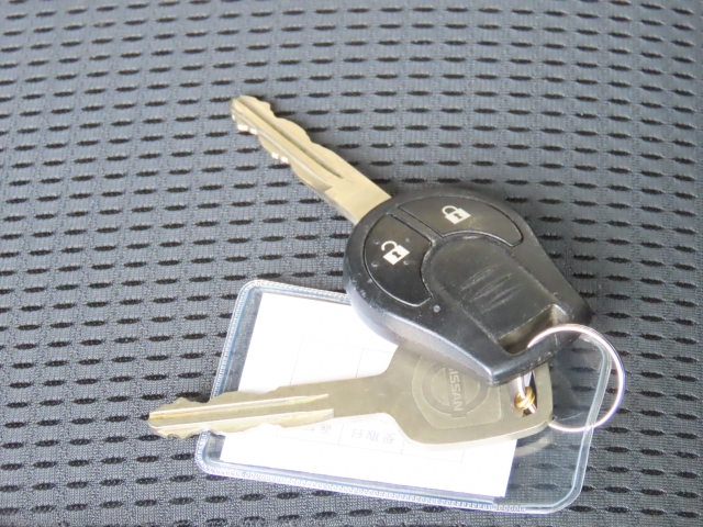 �L�[���X�L�[�G���g���[�ŎԊO����h�A�̊J���y�`���ł��l