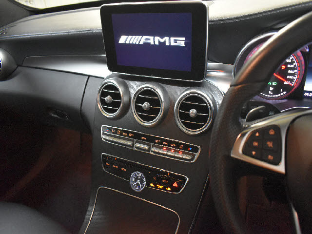 専門店ならではの納車前整備を実施！専用テスターも完備！諸経費につきましてはお気軽にお問合せ下さい。納車後の車検・点検・板金・ドレスアップなども当社お客様特別価格にてご案内させて頂きます。無料代車完備！