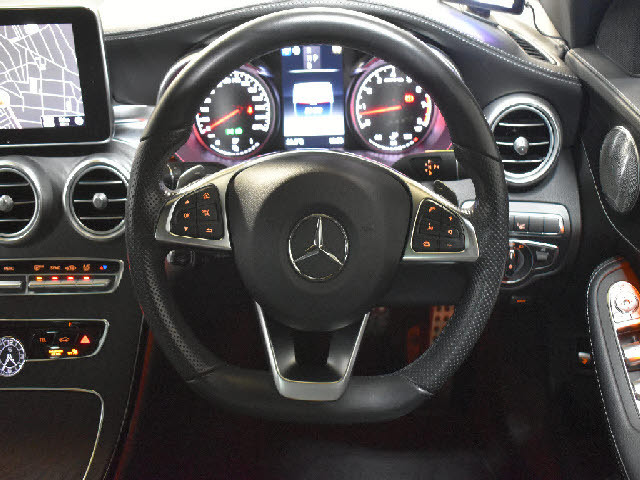 当社では全車充実の無料アフターサービス付です！全車無料２年保証＆年３回３年間エンジンオイル交換無料＆ポリマーメンテナンス施工＆関東圏外陸送納車費用無料サービス中。詳しくはホームページをご覧ください。