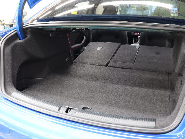 全車無料２年保証付き販売！！安心のアフターサービスでカーライフをお愉しみ下さいませ。