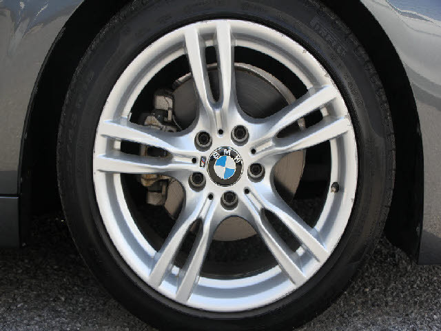 県内最大級の大型展示場！更にガレージ完備！専門店だからできる幅広いラインナップ！ご希望の車種がない場合もお気軽にお申し付け下さい。当社ネットワークでご希望の車両を探して参ります。