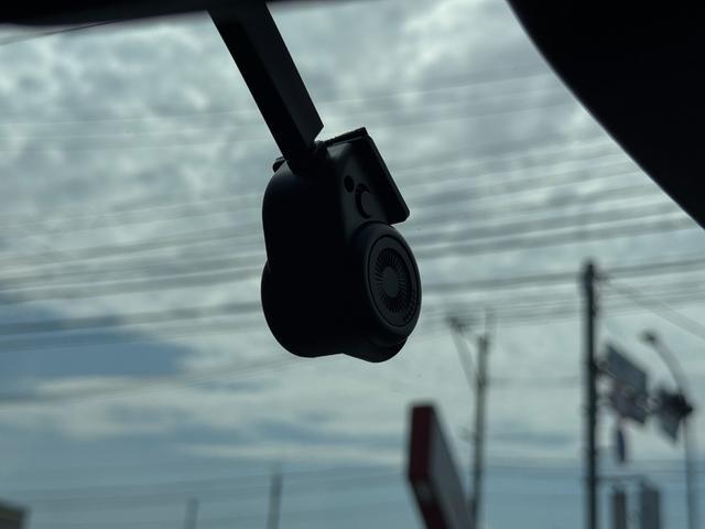 �ԗ��ڍׂȂǁA���C�y�ɃX�^�b�t�܂ł��A�����������B