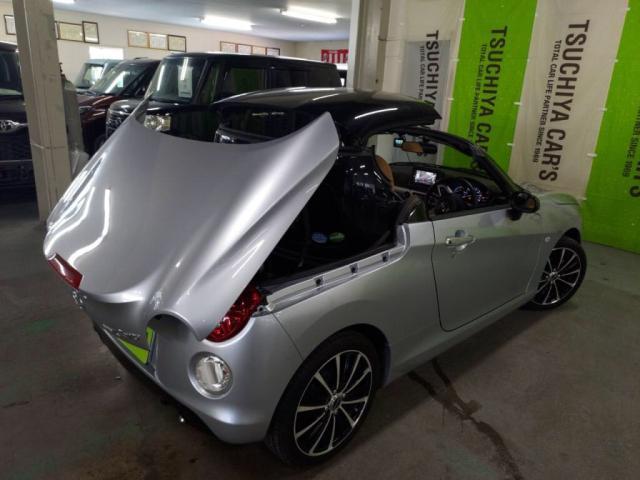 当社は、法定費用と車両外諸費用を含んだ総額表示店です。総額表示の金額を確認して下さい。総額には、整備代・税金含みます。