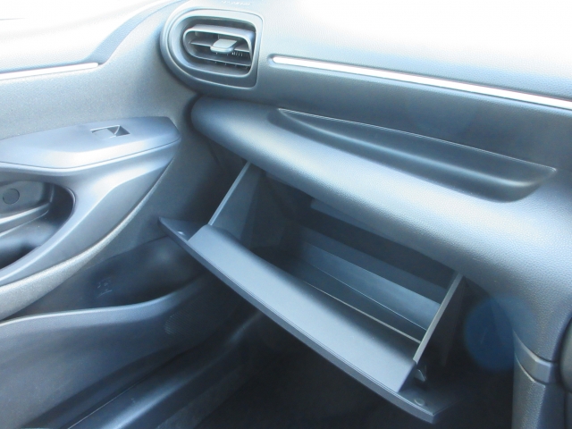 �Ԍ��ؓ��ꓙ���ވꎮ�����[�ł���O���[�u�{�b�N�X�ł��B