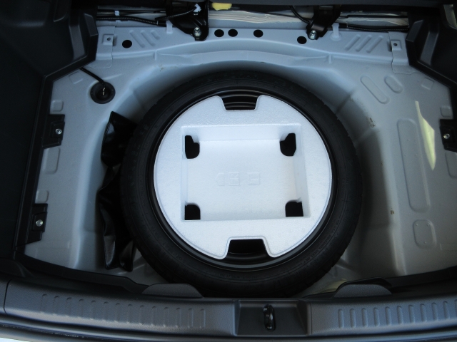 �׎��V�[�g�J�o�[���ɁA���}�p�^�C��������܂��B