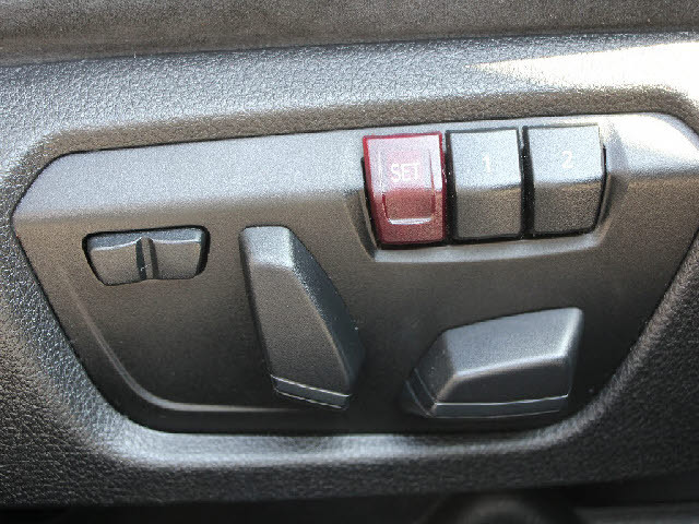 �S�ԓX���ɂēW�����I���z��������Ό��Ԋm�F���\�ł��B���C�y�ɂ��z�����������܂��B���X�^�b�t���ׂ��������������Ē����܂��̂ŗA���Ԃɂ��s����������ł����S�ł��B