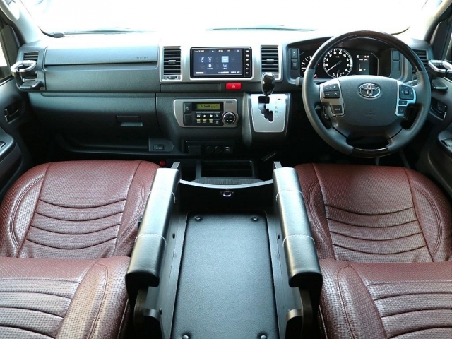 �^�]�Ȏ���