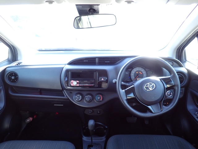 �C���p�l�摜�ɂȂ�܂��B�ԓ��͐��Ǝ҂ɂĎ����N���[�j���O�{�H�ς݂Ȃ̂ŁA��ϐ����ł��B