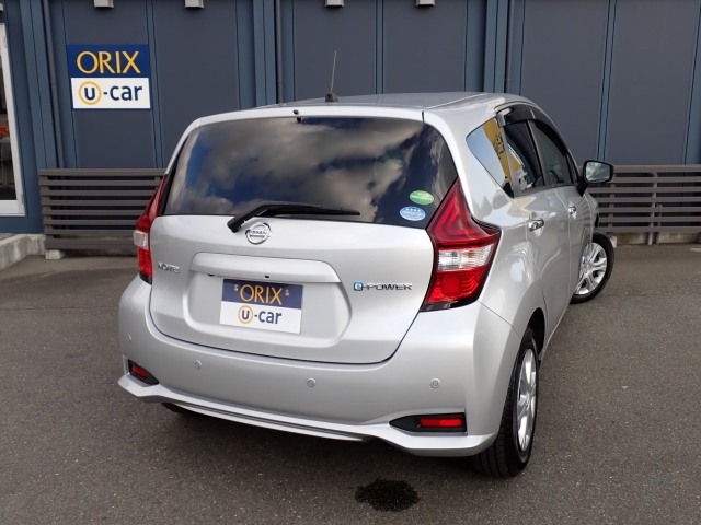 �����r���[�̉摜�ɂȂ�܂��B�I���b�N�X�F�蒆�ÎԂɂ́A���w��������S���Ă���肢���������߂ɁA�Ǝ��̢�I���b�N�X�F�蒆�Îԕۏأ�����t�����Ă��܂��B