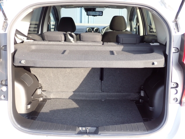 �ʏ펞�̃��P�b�W�X�y�[�X�ł��I�傫�ȊJ���ŉו��̏悹�~�낵���y�ɍs���܂��B