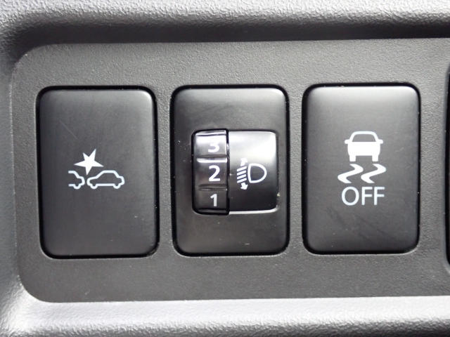 �����h�~�@�\�A�Փˉ���y���u���[�L�t���ŁA�����S�Ƀh���C�u�����y���݂��������܂���