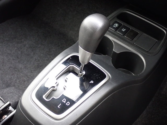 �V�t�g�m�u�̓X�����Ȃ��A���ꂢ�ȏ�Ԃł��B���ł��G��镔�������ꂢ���Ƒ�؂ɏ���Ă������Ƃ�������܂���B