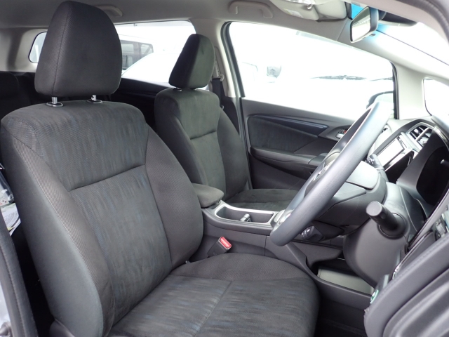 �t�����g�V�[�g�A��ԗǍD�ň��S�ł��B�傫�ȉ�����Ȃ����S�ł�