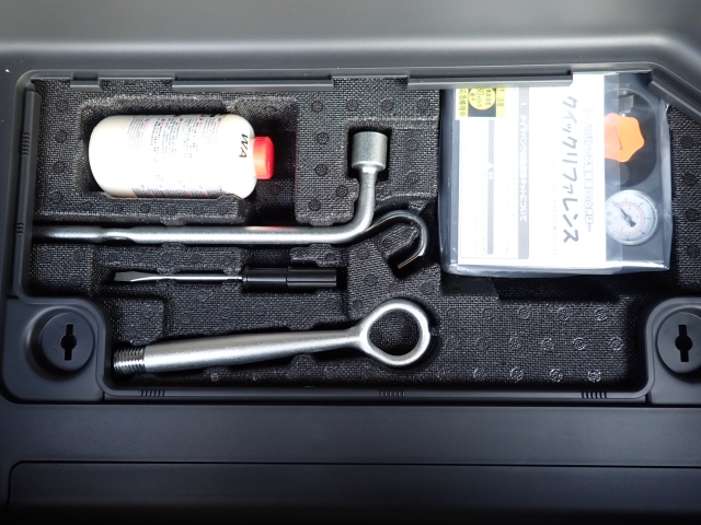 �p���N�C���L�b�g���t���Ă܂�.