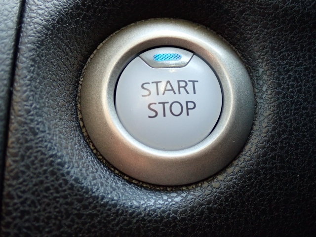 �v�b�V���X�^�[�g�ŃG���W���n����