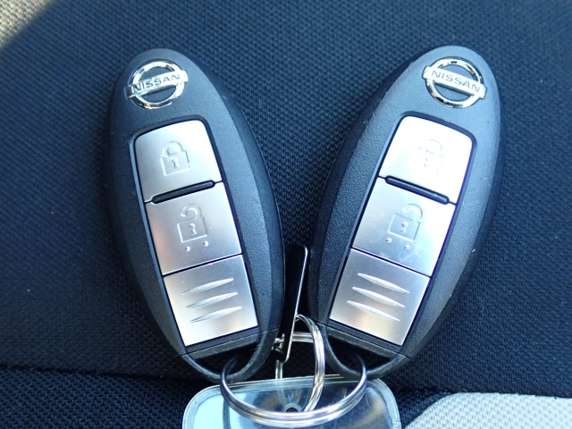 �X�}�[�g�L�[�����I�L�[���|�P�b�g��o�b�O�ɓ��ꂽ�܂܁A�h�A���b�N�̊J���E�{���E�G���W���n�����\�ł��B