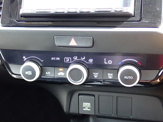 �I�[�g�G�A�R�������B���x�ݒ肪�o���āA�������K�ł���B