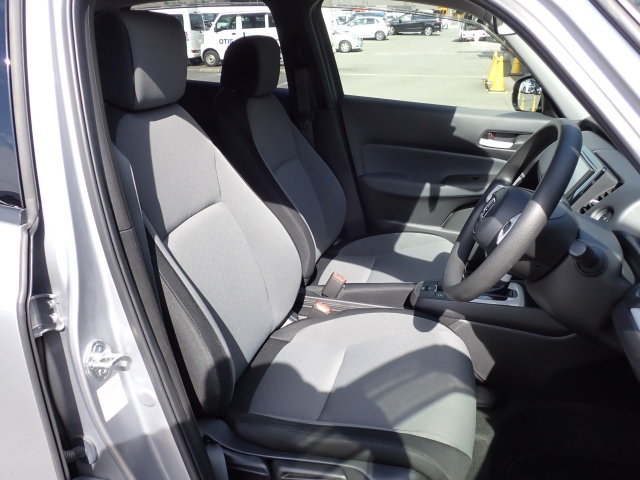 �t�����g�V�[�g�A��ԗǍD�ň��S�ł��B�傫�ȉ�����Ȃ����S�ł�