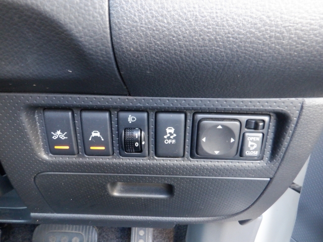 ���Ԃ̕��́A��֓� �u���C���^�[IC�v�~��Ă���