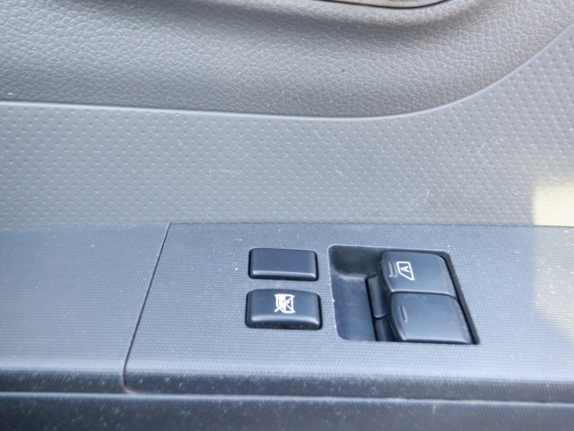 �t�����g�p���[�E�C���h�E�������̃h���C�u�ɂ͌������܂���I