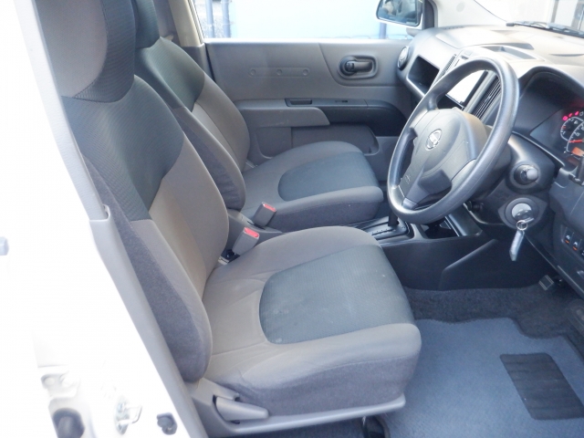 �t�����g�V�[�g����ԗǍD�ł���B�傫�ȉ�����Ȃ��A���S�ł��B����S�n�������ł���B