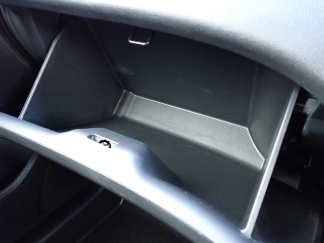 ちょっとした小物入れに便利ですね♪