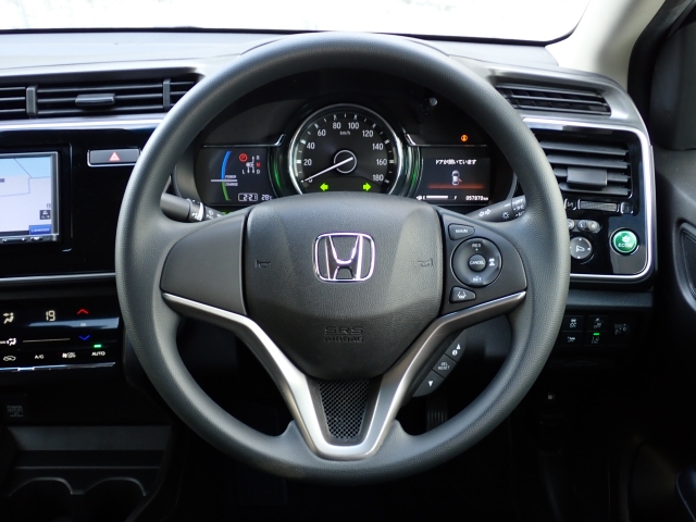 安心してお乗り頂ける中古車を目指してオリックス認定中古車では厳格な基準にそって商品を厳選しております！