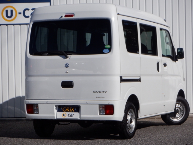 ���Ԃ̕��́A��֓� �u���C���^�[IC�v�~��Ă���