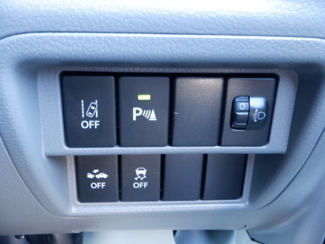 ���Ԃ̕��́A��֓� �u���C���^�[IC�v�~��Ă���