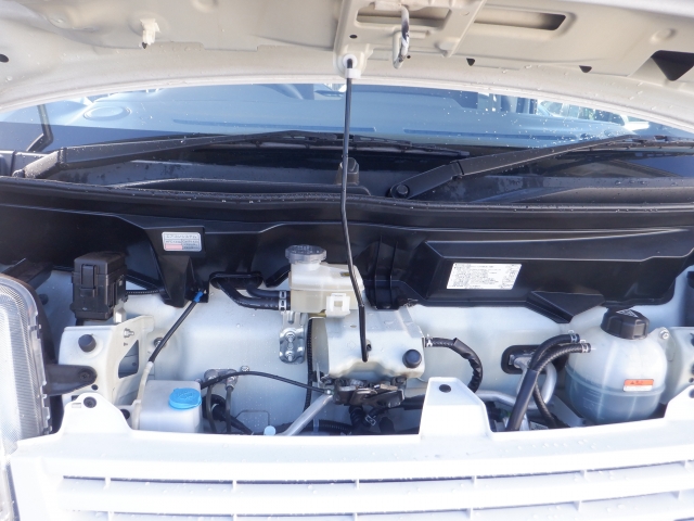 �I���b�N�X�����ԕۏؕt�ł��B�P�N�ԑ��s�����������̕ۏ؂ƂȂ��Ă���܂��B���Օi�E�����ނ͏����܂��i�A���Ԃ́A6������������5,000km�܂Łj�B�S���ɒ�g�H�ꂪ����̂ŁA�����̕������S�ł���B