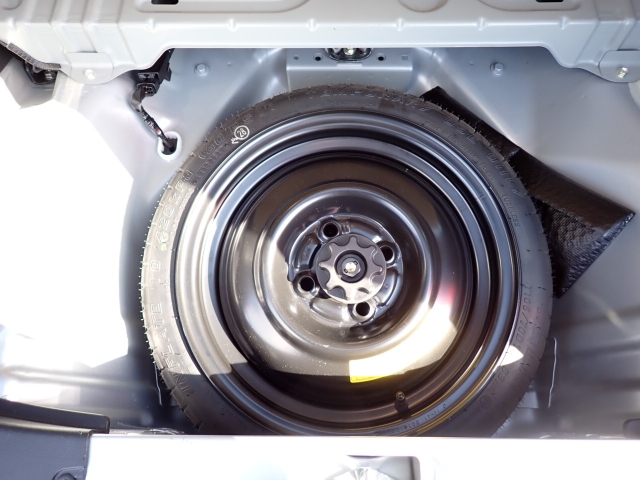 スペアタイヤが装備しています