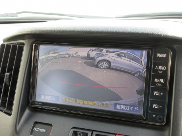 �o�b�N�J�����𑕔����Ă���܂��B���Ԏ��ɑ�ϖ𗧂��܂����^�]�����ȕ��̖����ɂȂ��Ă���܂��B