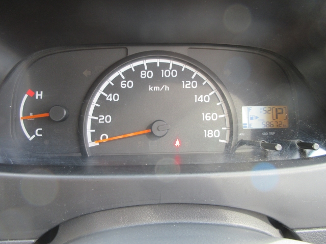 �V���v���Ō��₷���f�U�C���̃��[�^�[�p�l���ł��B�Ԃ̏�񂪕\�������厖�ȏꏊ�����炱�����₷������؂ł��ˁB