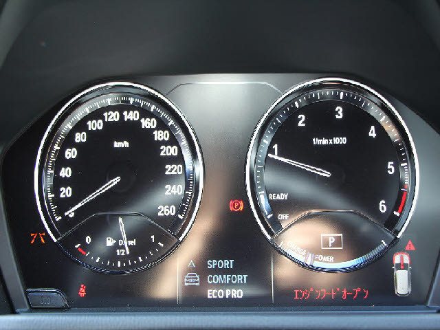 全車店頭にて展示中！お越し頂ければ現車確認が可能です。お気軽にお越しくださいませ。専門スタッフが細かくご説明させて頂きますので輸入車にご不安がある方でも安心です。