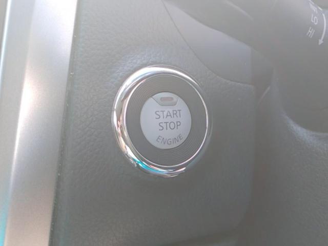 当社は、法定費用と車両外諸費用を含んだ総額表示店です。総額表示の金額を確認して下さい。総額には、整備代・税金含みます。