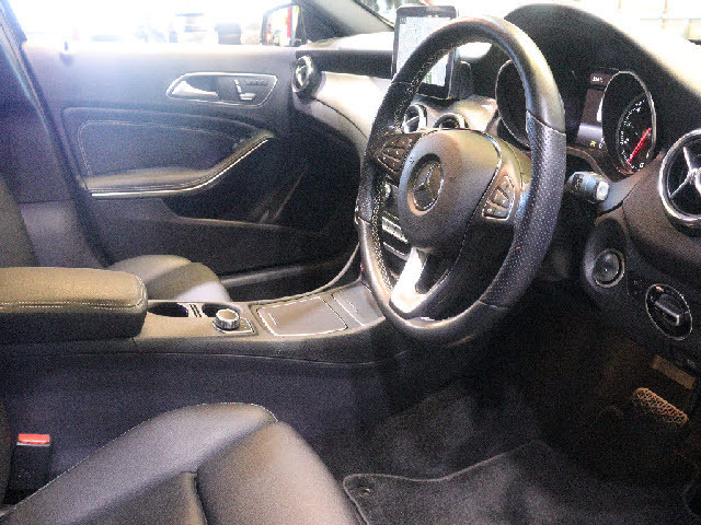 ■Ｔ．Ｕ．Ｃ．ＧＲＯＵＰ戸田店はＳＵＶ専門店！幅広く様々なメーカーを取り扱うインポートカーディーラーです。販売から、定期点検、一般整備、板金等、何でもお任せ下さい。お問合せはお気軽に！