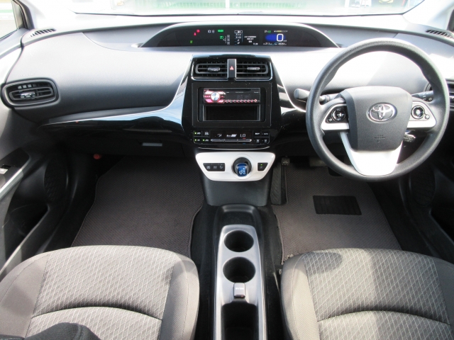 ���O���̐��|�E�K���X�n�{�f�B�R�[�e�B���O��CAR�N���[�j���O���Ǝ҂��{�H�������܂��̂ő�ϐ����B�I���b�N�X�����Ԃł݂͂Ȃ��܂ɉ��K�ȃh���C�u�����񑩁B