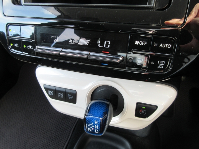 �I�[�g�G�A�R���Ŏ����D�݂̎�����f�����ݒ�o���܂��B���K�Ȏ����ŁA���K�ȉ^�]�����y���݉�������